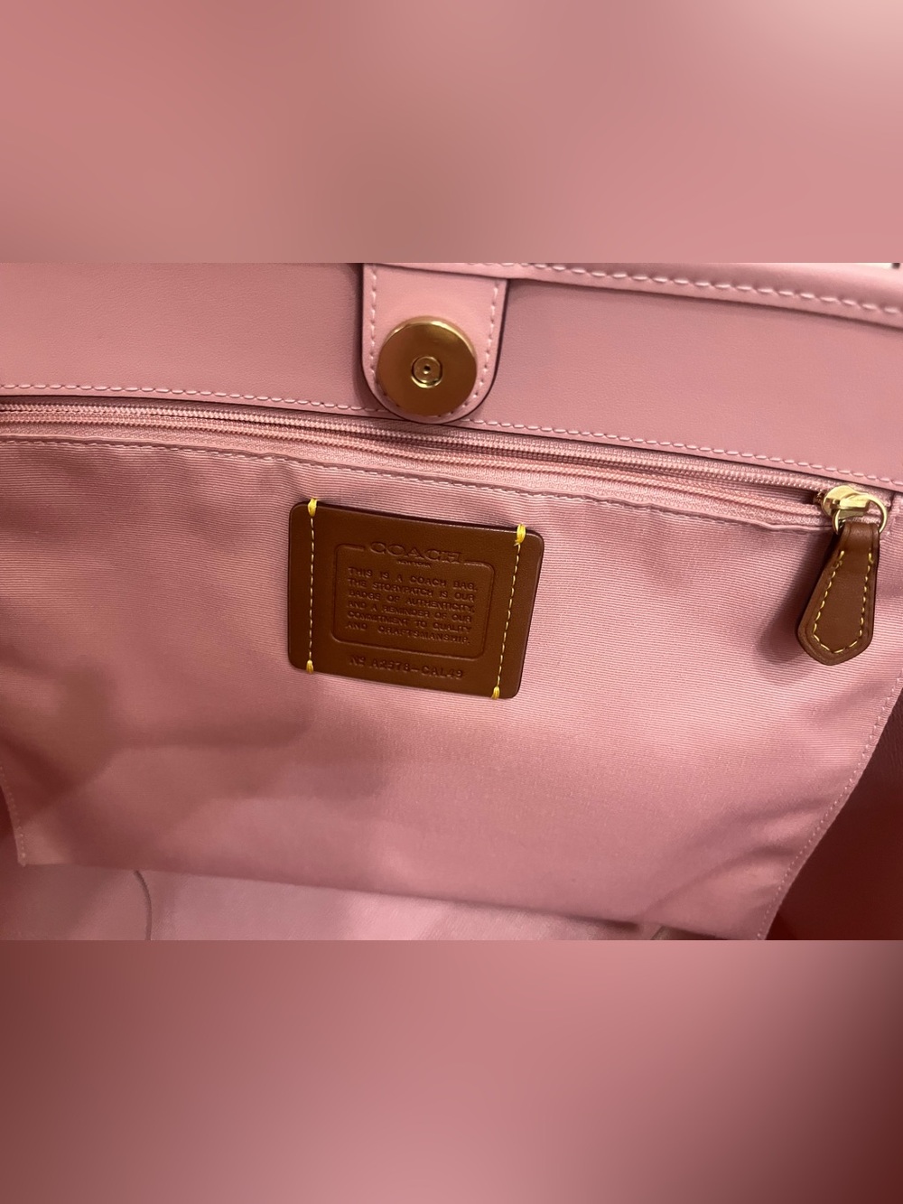 Coach Powder Pink City Tote with matching Pouch Wristlet - Picture 7 of 14
